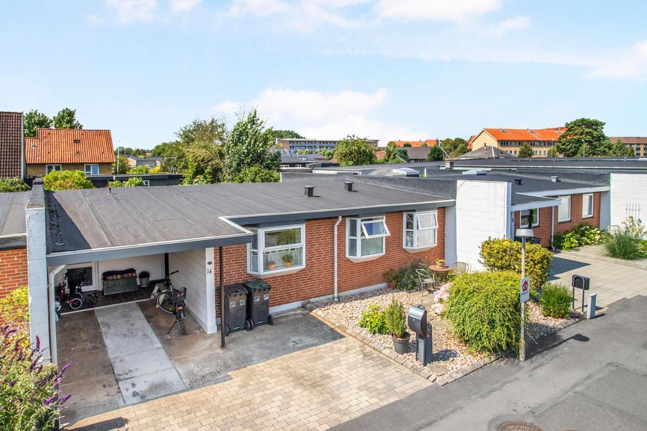 Fredelig Overnatning Ved Sundet Og Norrestrand So Horsens Exteriör bild